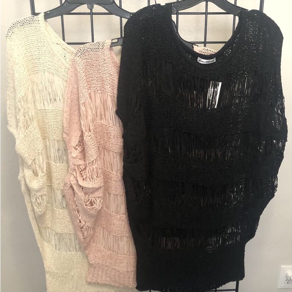 FK-003- One size fit All ( XS - L ) Off White, Pink or Black, three color only